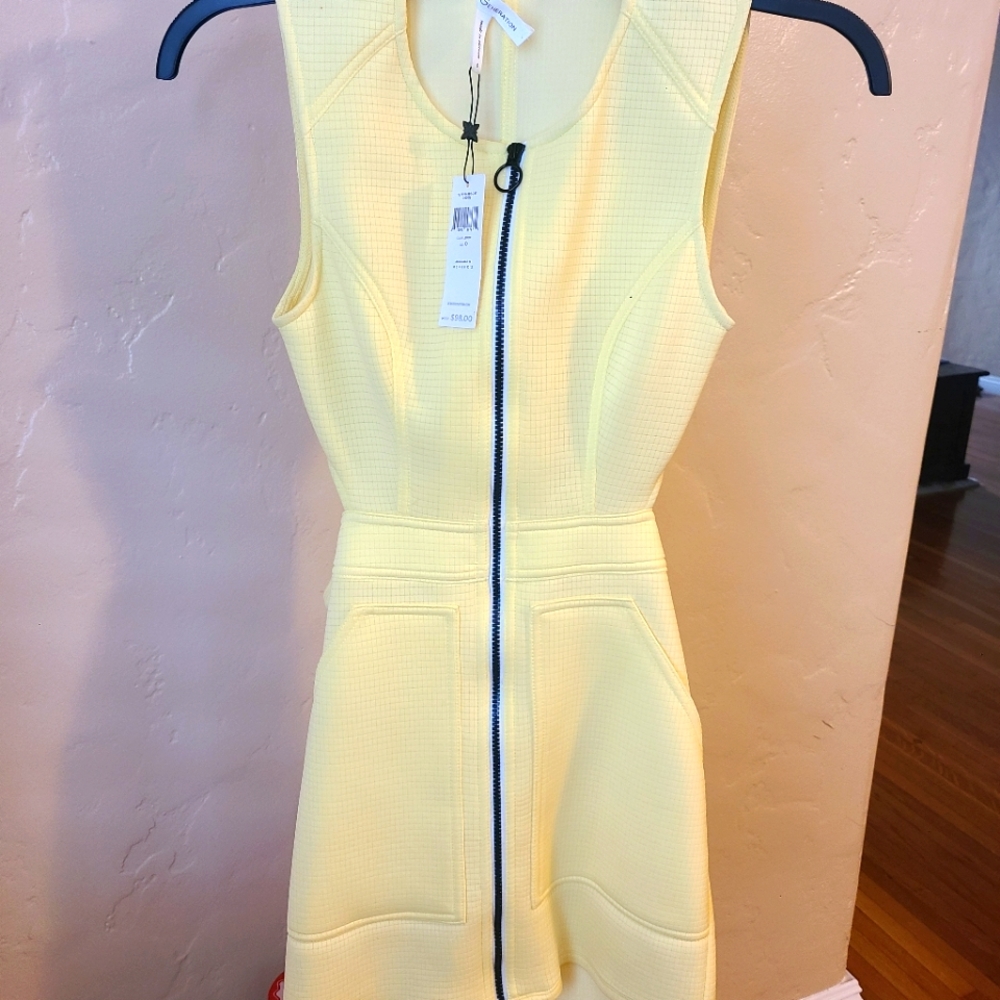 NWT! BCBGeneration Zip-Front Dress In Lemon 🍋Size 0